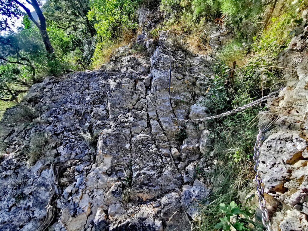 Kletterstelle in der Ardeche, Hexatrek